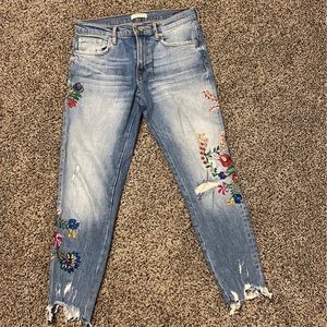 Zara Women’s Skinny Jeans with floral details all over